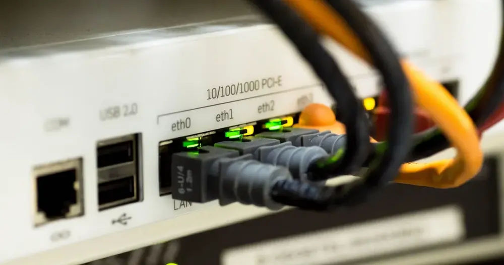 IPTV Wi-Fi ou cabo